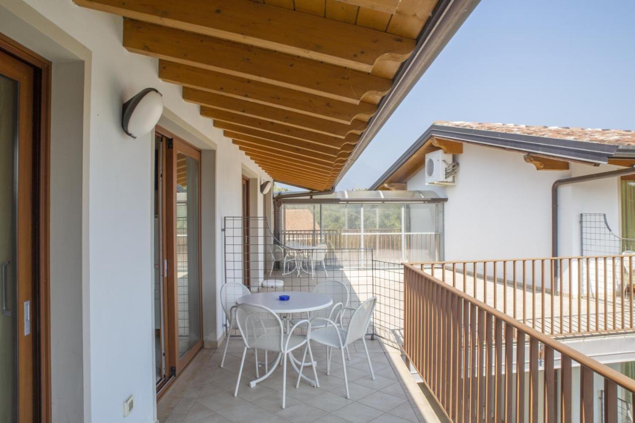 Residence Molino - Holiday Apartments Manerba del Garda Ngoại thất bức ảnh