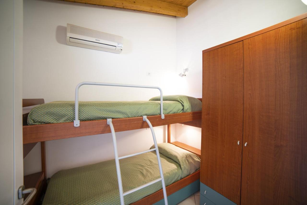 Residence Molino - Holiday Apartments Manerba del Garda Ngoại thất bức ảnh