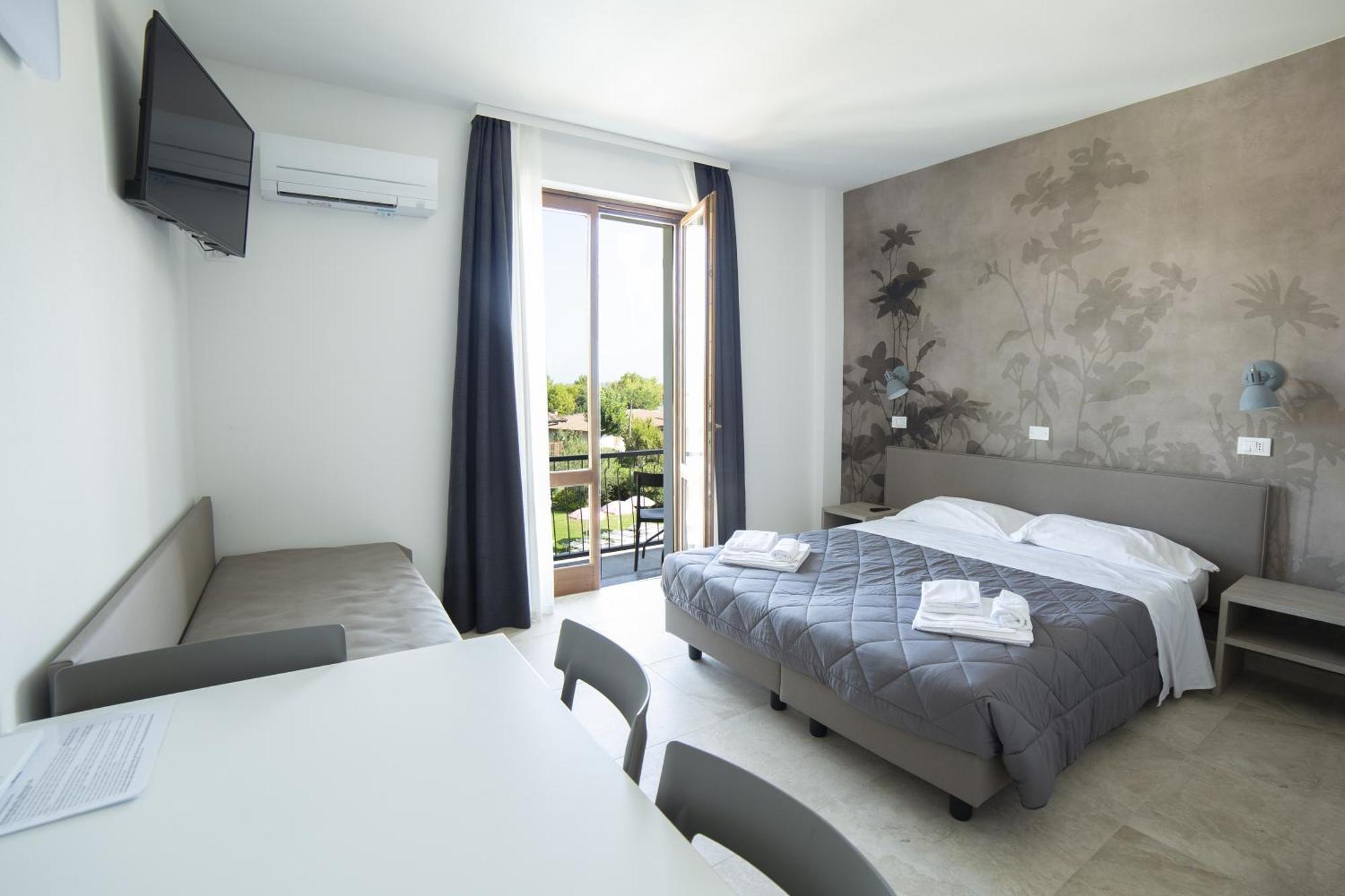 Residence Molino - Holiday Apartments Manerba del Garda Ngoại thất bức ảnh